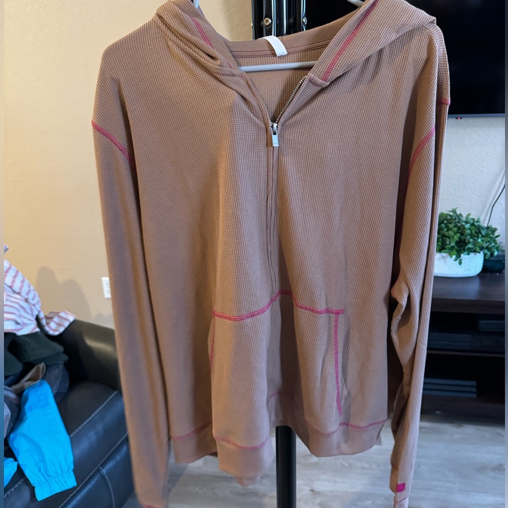 Fabletics XL, dark pink with pink piping. Super cute.